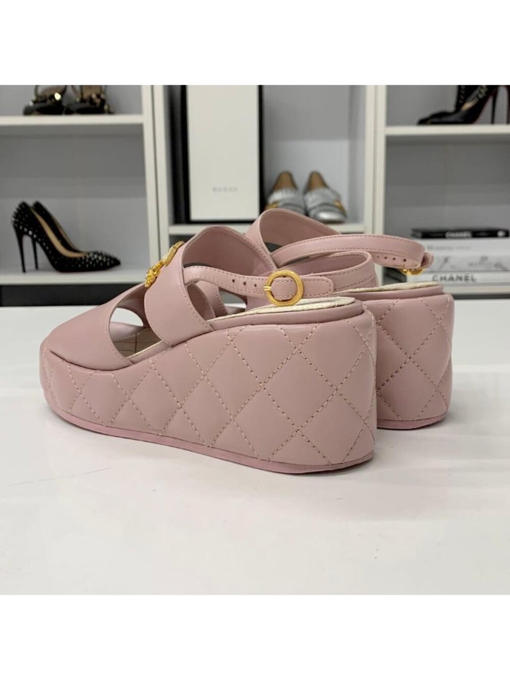 Chanel CC Logo Quilted Leather Sandals Pink - Picture 5 of 10